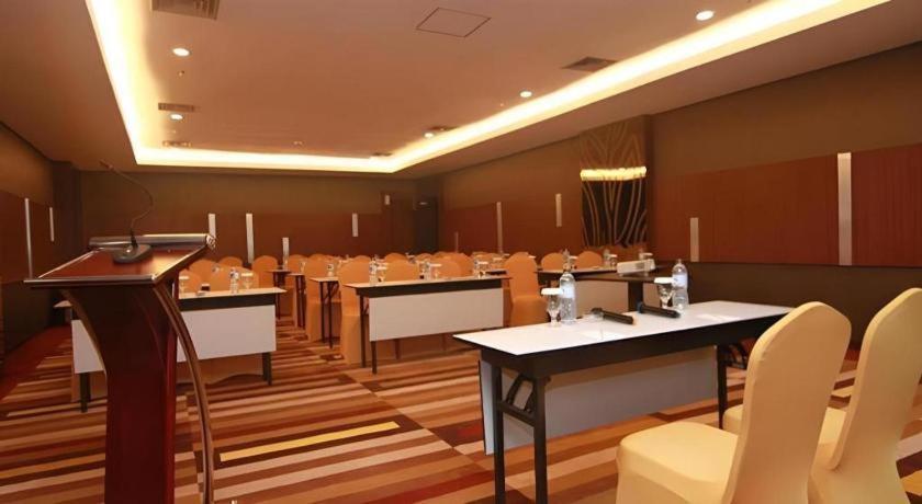 Hotel Falatehan Джакарта Экстерьер фото